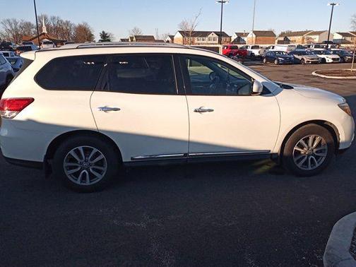 2015 Nissan Pathfinder SL