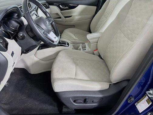 2021 Nissan Rogue Sport SV