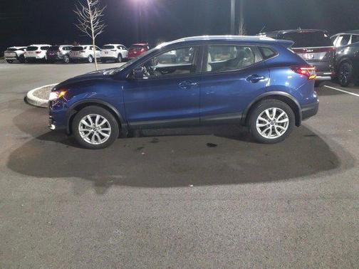 2021 Nissan Rogue Sport SV