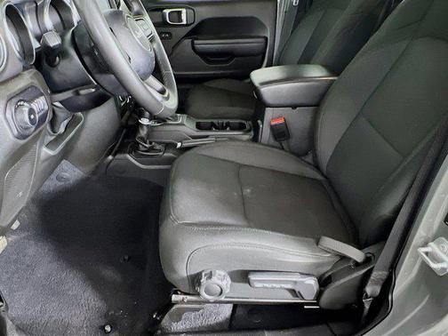 2022 Jeep Wrangler Willys