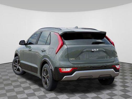 2025 Kia Niro SX