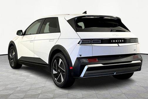 Atlas White 2026 Hyundai IONIQ 5 SEL
