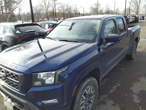 2023 Nissan Frontier SV