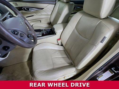 2016 INFINITI Q70L 3.7