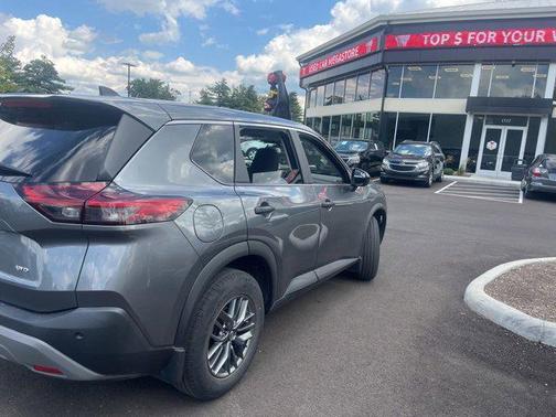 2022 Nissan Rogue S