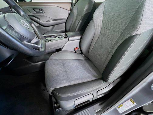 2022 Nissan Rogue S
