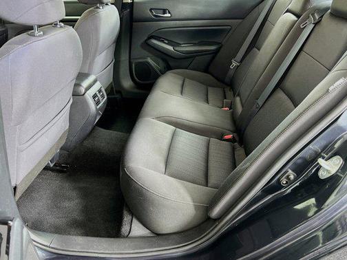 2020 Nissan Altima 2.5 SV