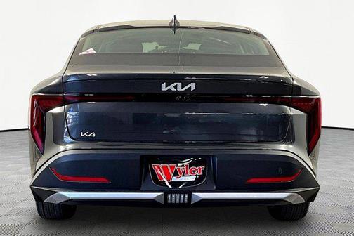 Interstellar Gr 2026 Kia K4 EX