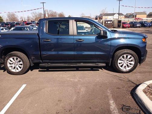 2022 Chevrolet Silverado 1500 Custom