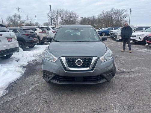 2020 Nissan Kicks S