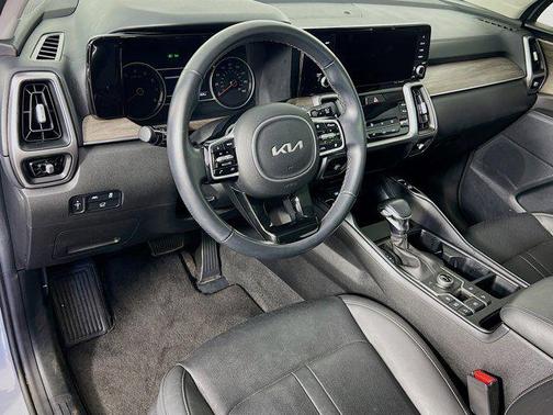 2023 Kia Sorento EX
