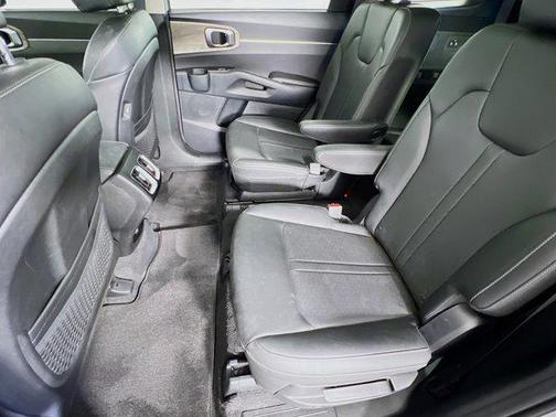 2023 Kia Sorento EX
