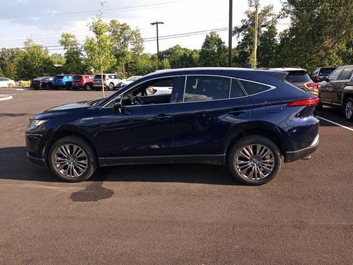 2021 Toyota Venza XLE