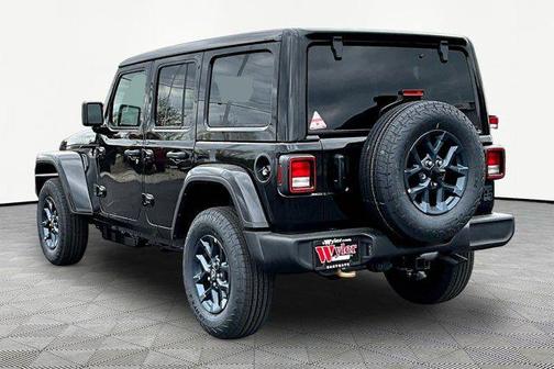Black Clearcoat 2026 Jeep Wrangler 4-Door 85th Anniversary Edition