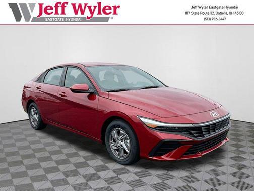 2025 Hyundai ELANTRA SE