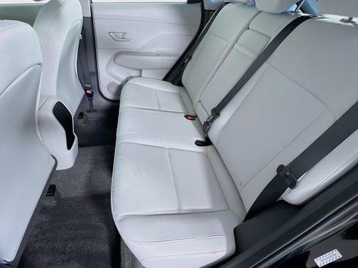 2024 Hyundai KONA SE