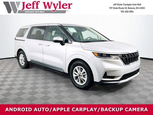 2023 Kia Carnival LX
