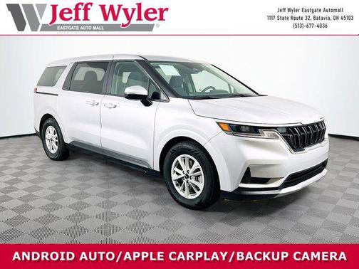 2023 Kia Carnival LX