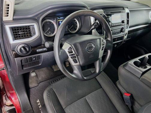 2017 Nissan Titan XD SV