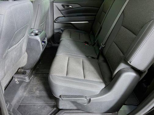 2024 Chevrolet Traverse LS