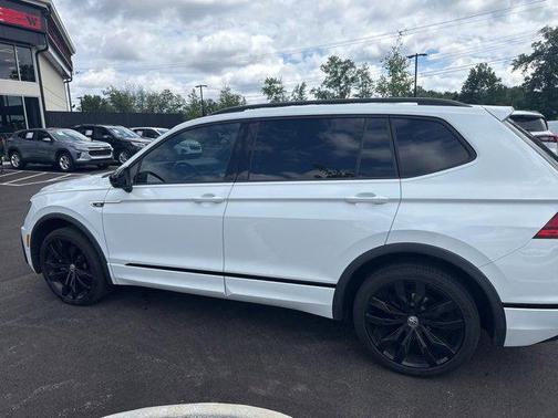 2021 Volkswagen Tiguan 2.0T SE R-Line Black 4MOTION