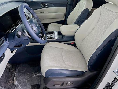 2025 Kia Carnival Hybrid EX