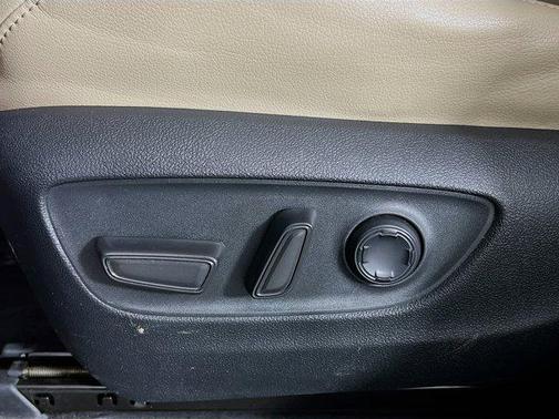 2023 Toyota Sienna Limited