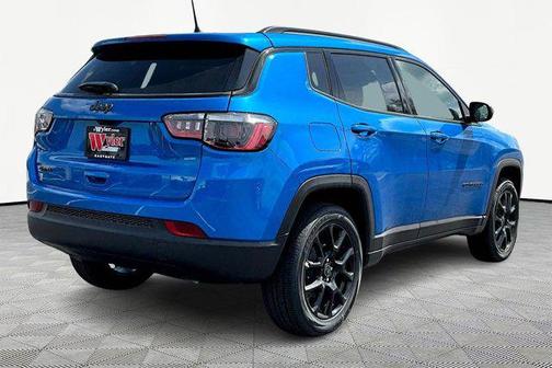 Hydro Blue Pearlcoat 2026 Jeep Compass Latitude
