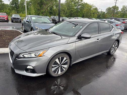 2022 Nissan Altima 2.5 SL