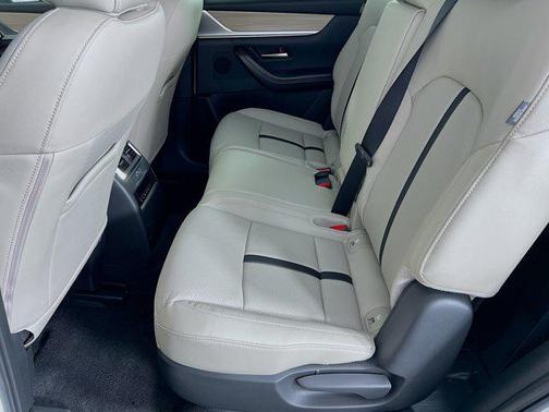 2025 Mazda CX-70 PHEV Premium Package