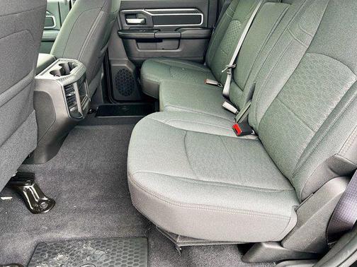 2026 RAM 3500 Big Horn Crew Cab 4x4 8' Box