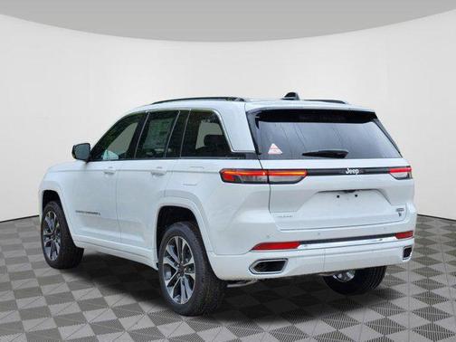2025 Jeep Grand Cherokee Overland