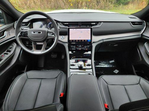 2025 Jeep Grand Cherokee Overland