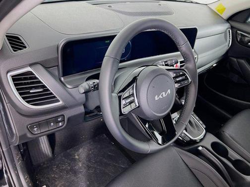 2025 Kia Seltos EX