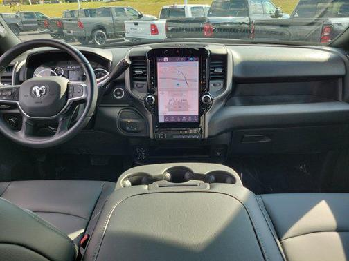 2026 RAM 2500 Tradesman Crew Cab 4x4 6'4' Box