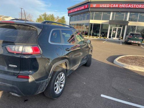 2022 Jeep Cherokee Latitude Lux