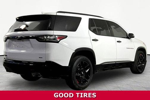 Summit White 2019 Chevrolet Traverse Premier