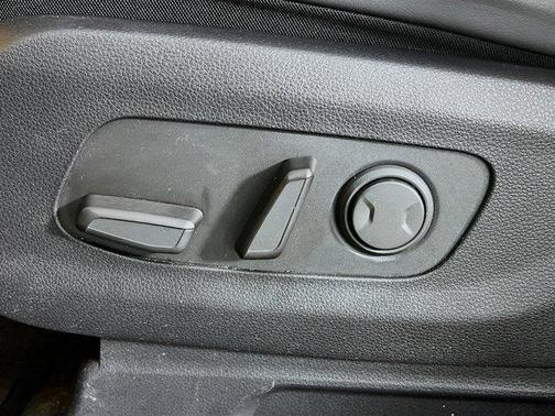 2022 Kia Carnival LXS