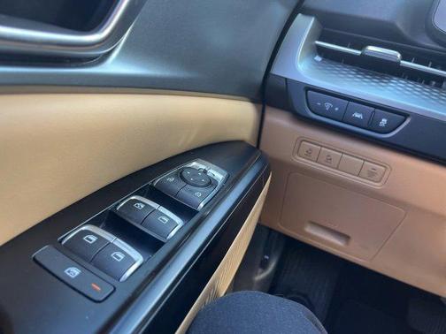 2022 Kia Carnival LXS