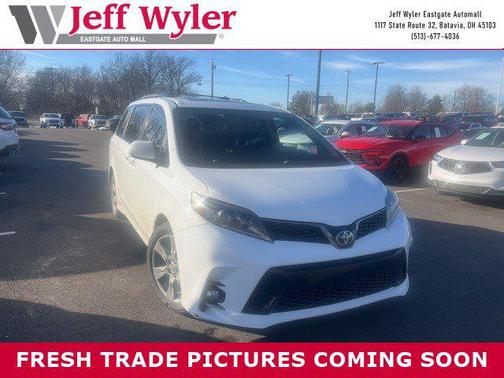 2018 Toyota Sienna L