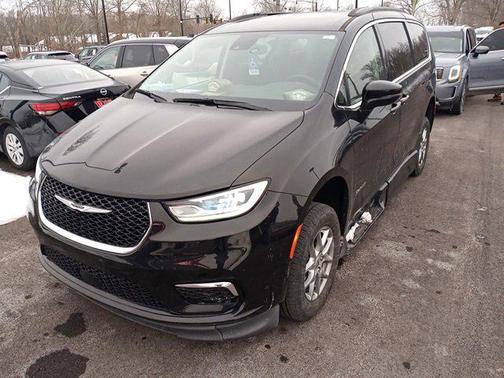 2021 Chrysler Pacifica Touring