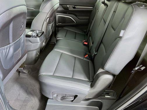 2025 Kia Telluride LX