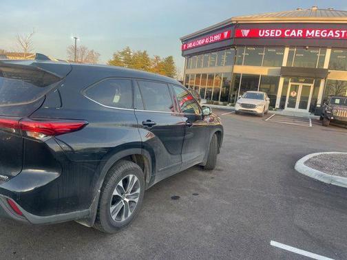 2020 Toyota Highlander XLE