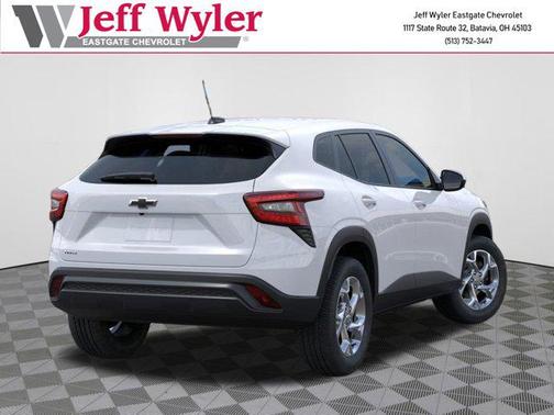 2025 Chevrolet Trax LS