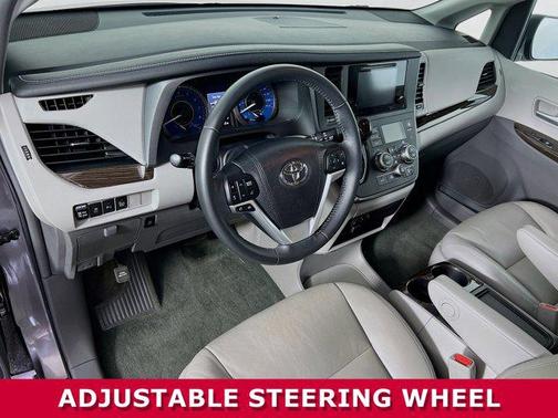 2017 Toyota Sienna Limited Premium