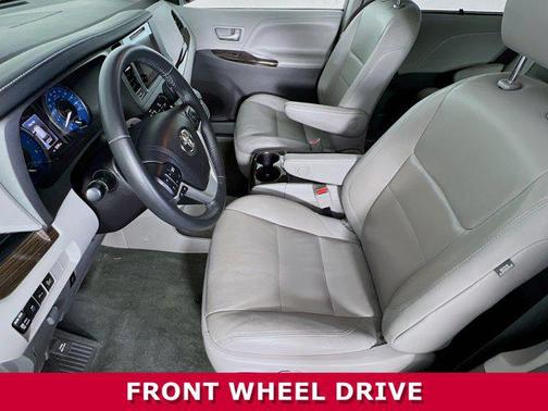 2017 Toyota Sienna Limited Premium