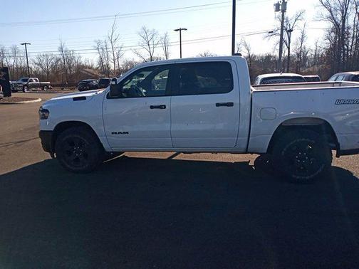 2025 RAM 1500 Warlock Crew Cab 4x4 5'7' Box