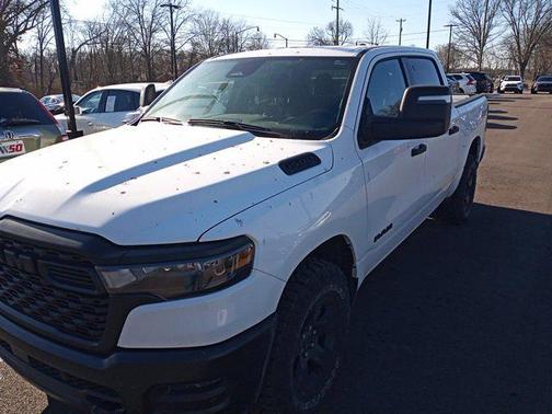 2025 RAM 1500 Warlock Crew Cab 4x4 5'7' Box