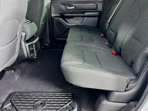 2025 RAM 1500 Warlock Crew Cab 4x4 5'7' Box