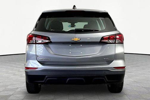 Sterling Gray Metallic 2023 Chevrolet Equinox LS